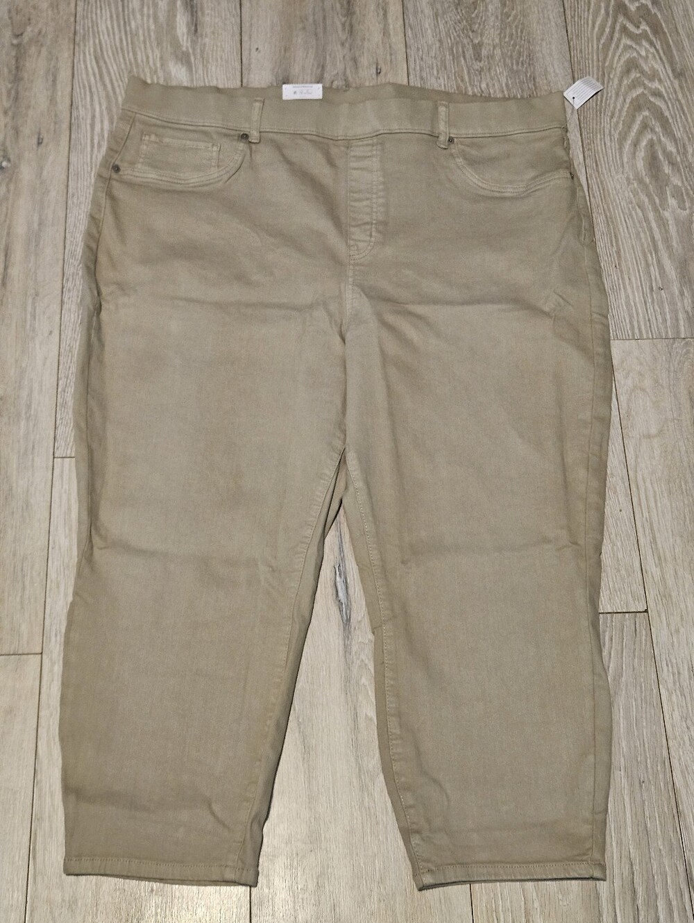Time and Tru Khaki Capri High Rise Jeans - Beige/Tan